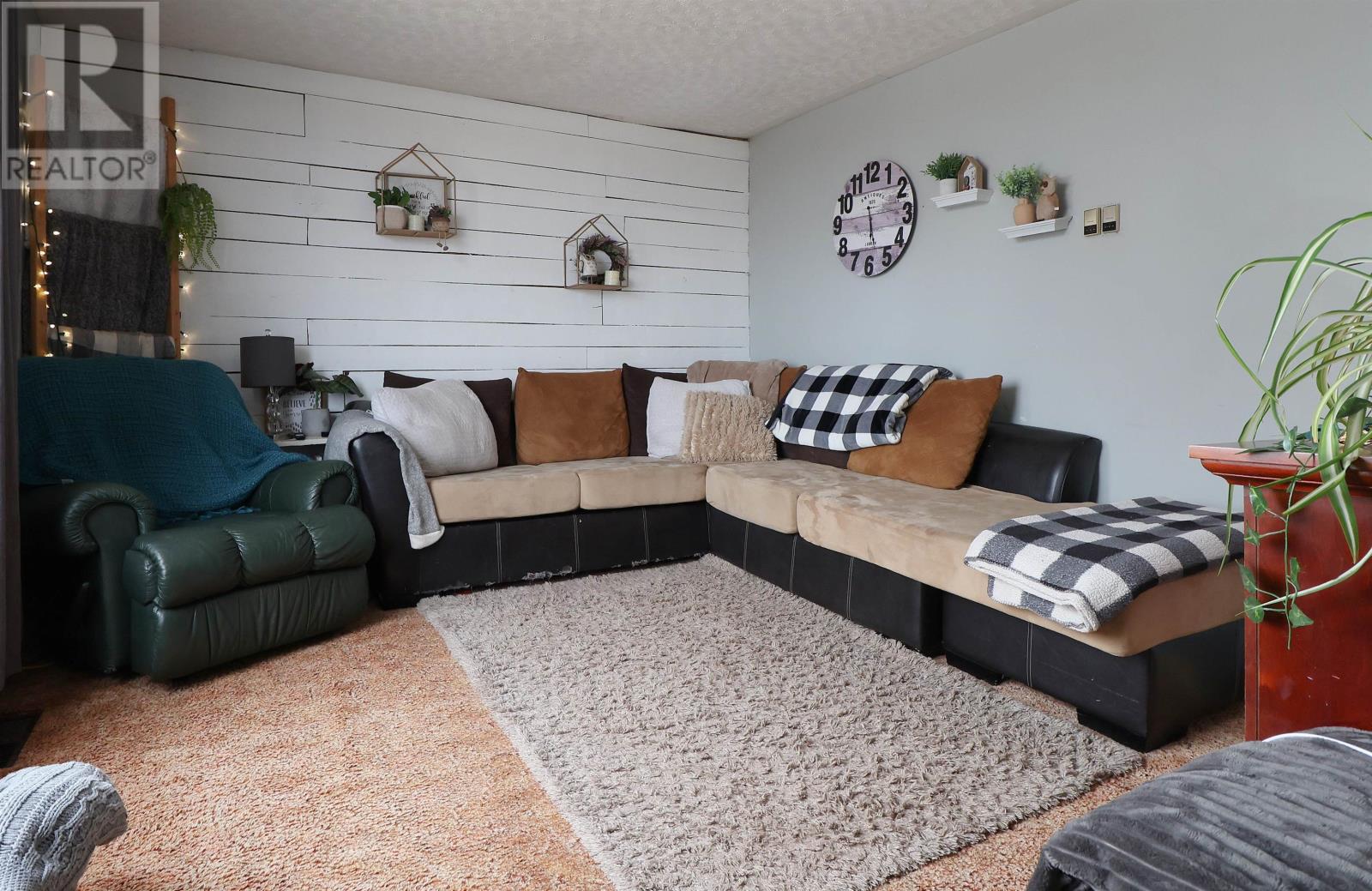 279 Primrose Road - 11