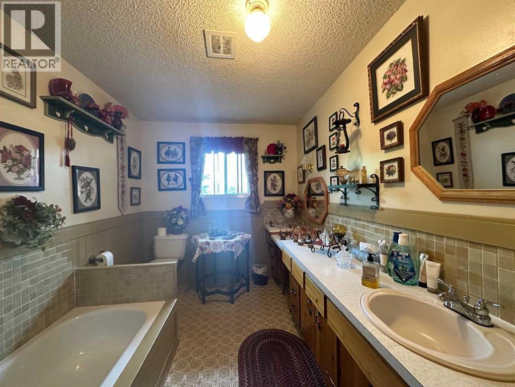 Main Bath