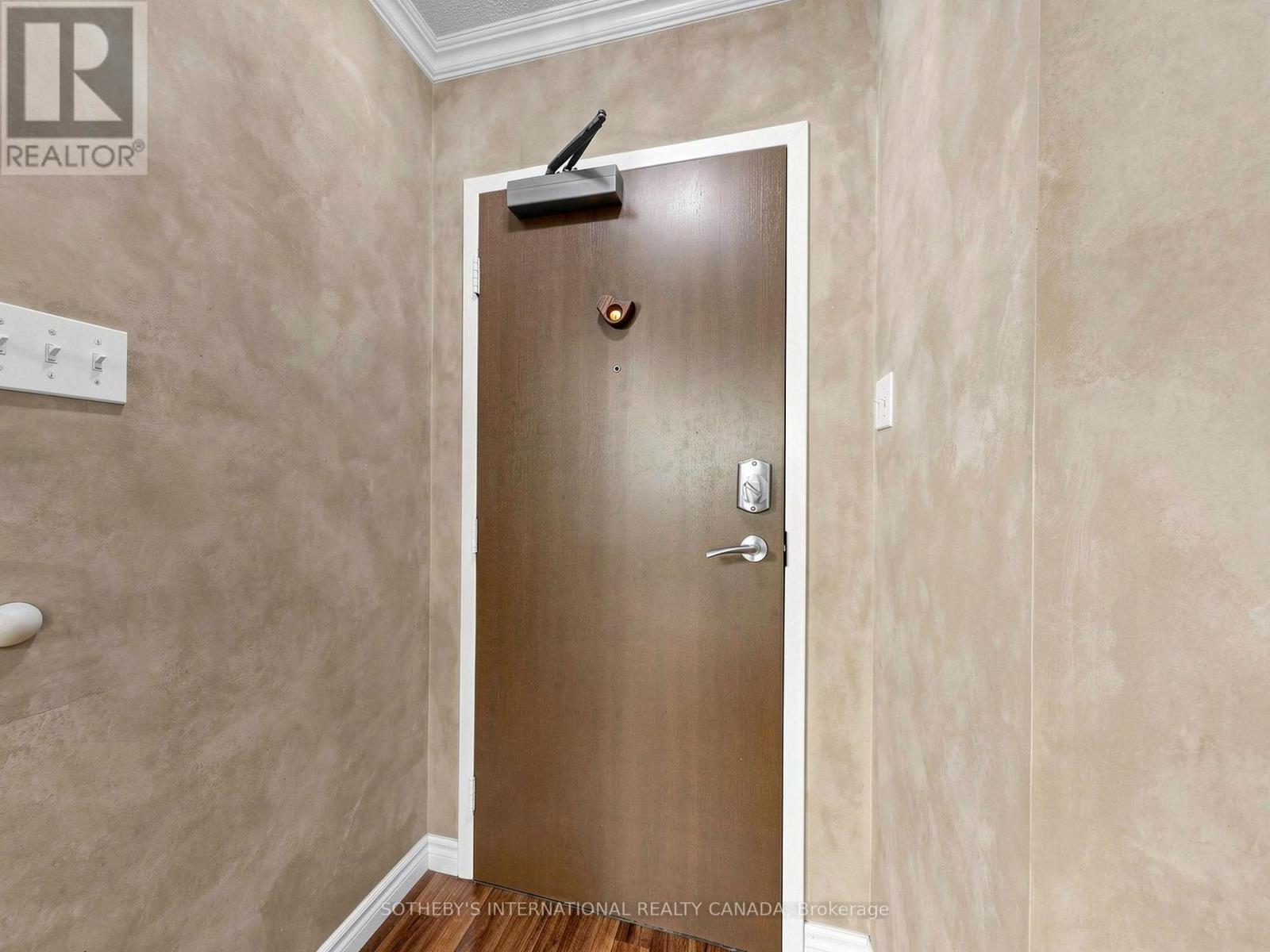 #403 135 MARLEE AVENUE - Image 35