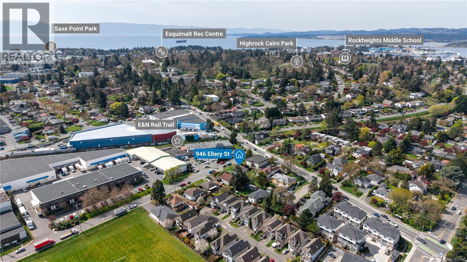 946/948 Ellery St, Esquimalt