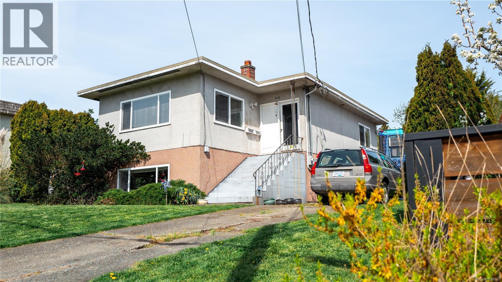946/948 Ellery St, Esquimalt