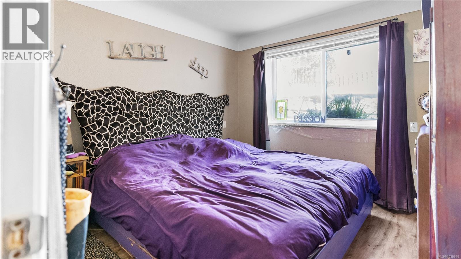 946/948 Ellery St, Esquimalt
