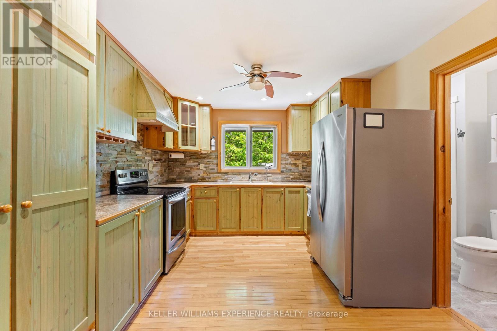 55 MARY LAKE CRESCENT - 14