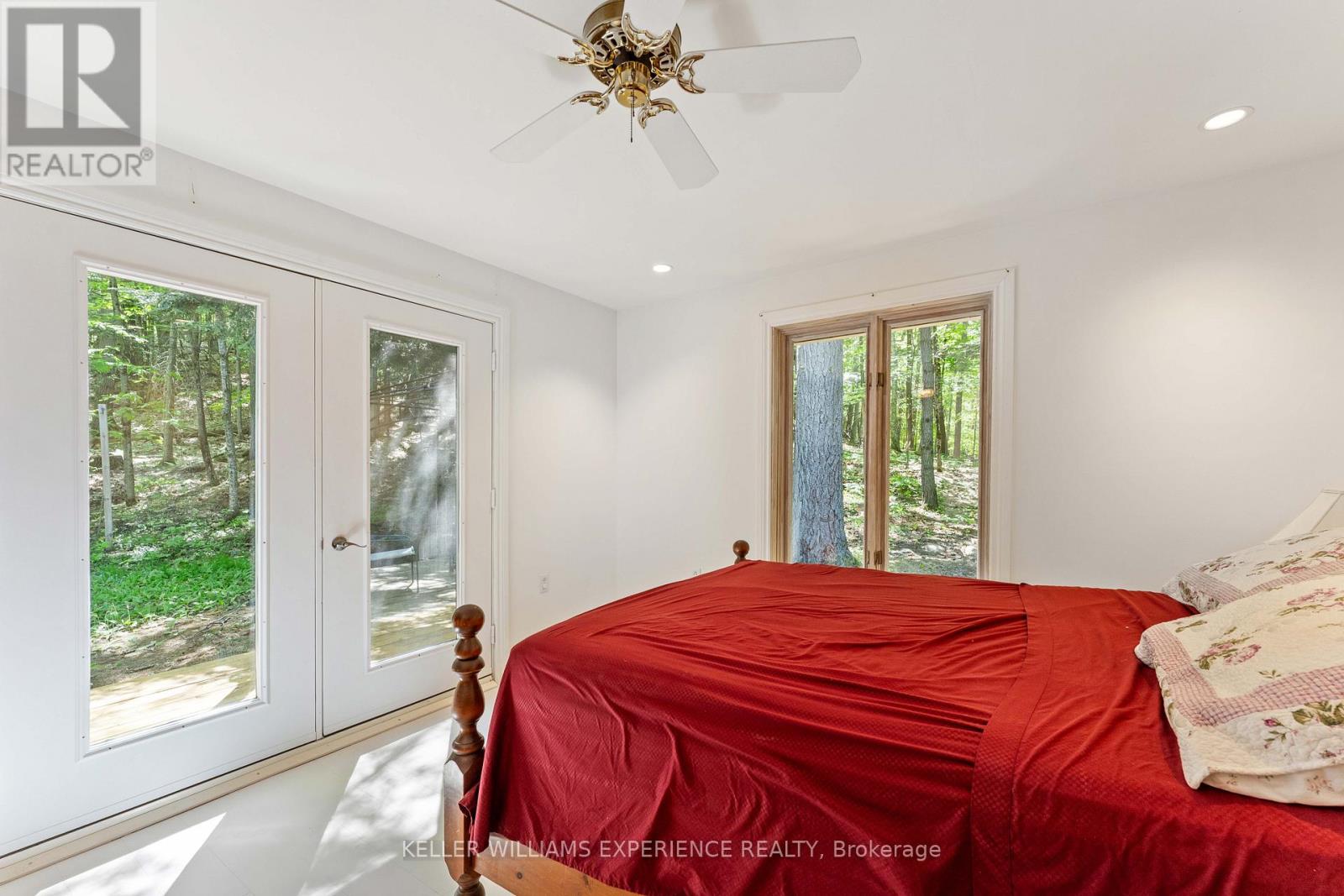 55 MARY LAKE CRESCENT - 16