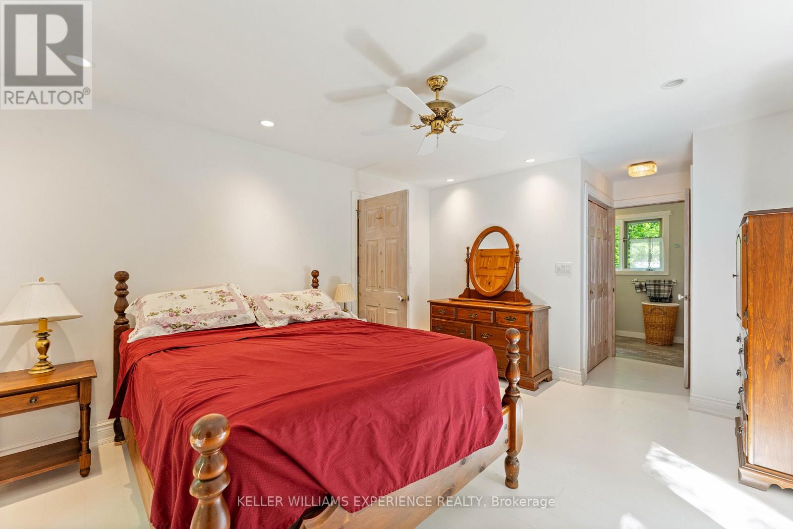 55 MARY LAKE CRESCENT - 17