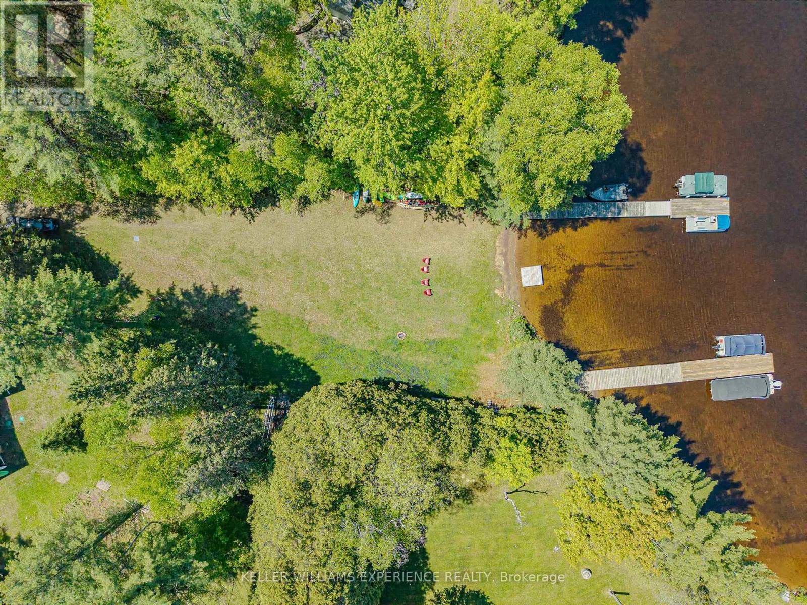 55 MARY LAKE CRESCENT - 38