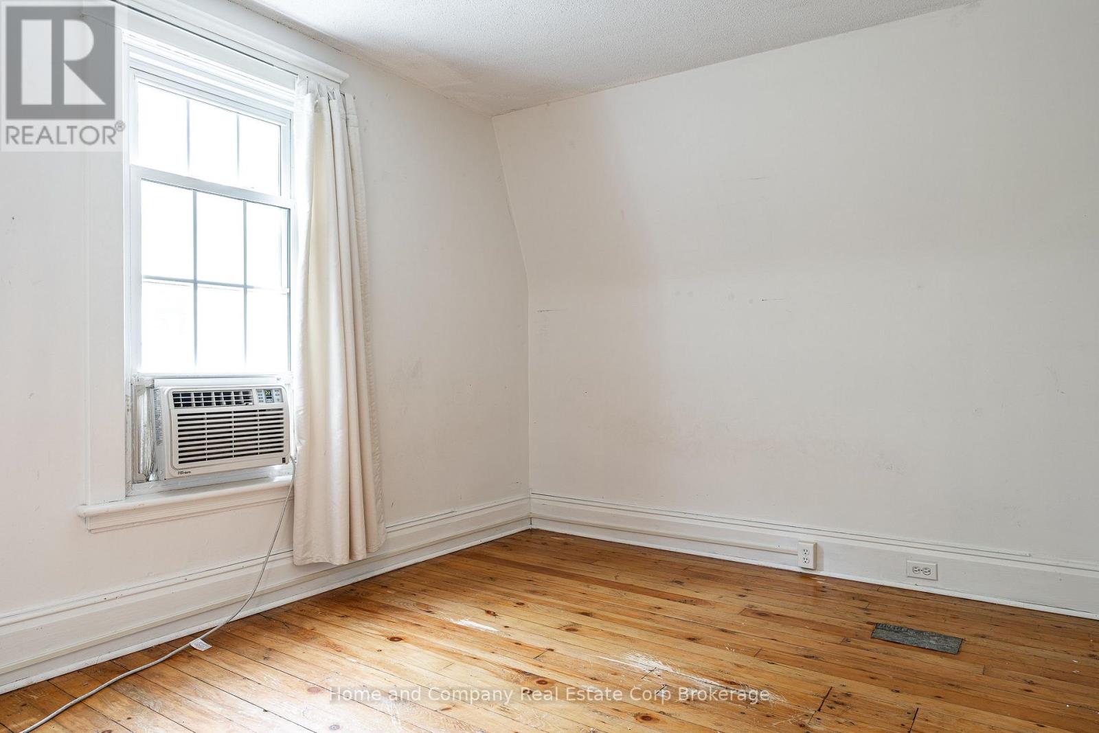 31 MILTON STREET - 20