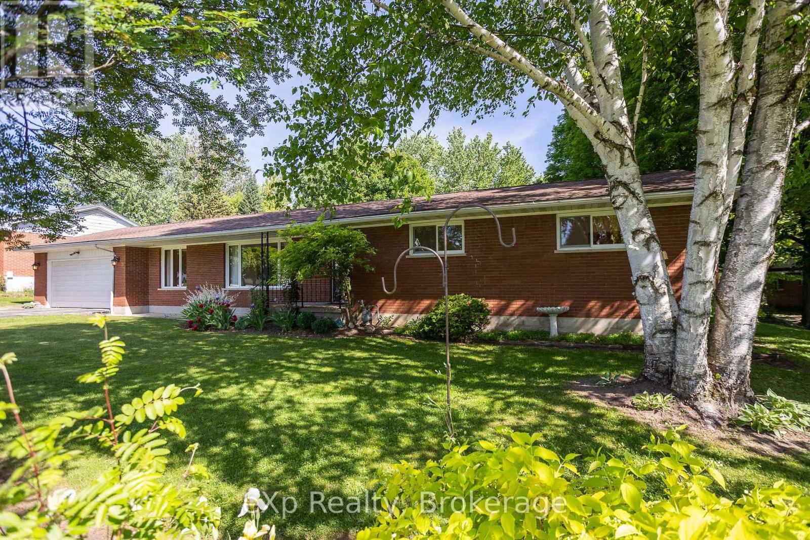 823015 MASSIE ROAD - 1