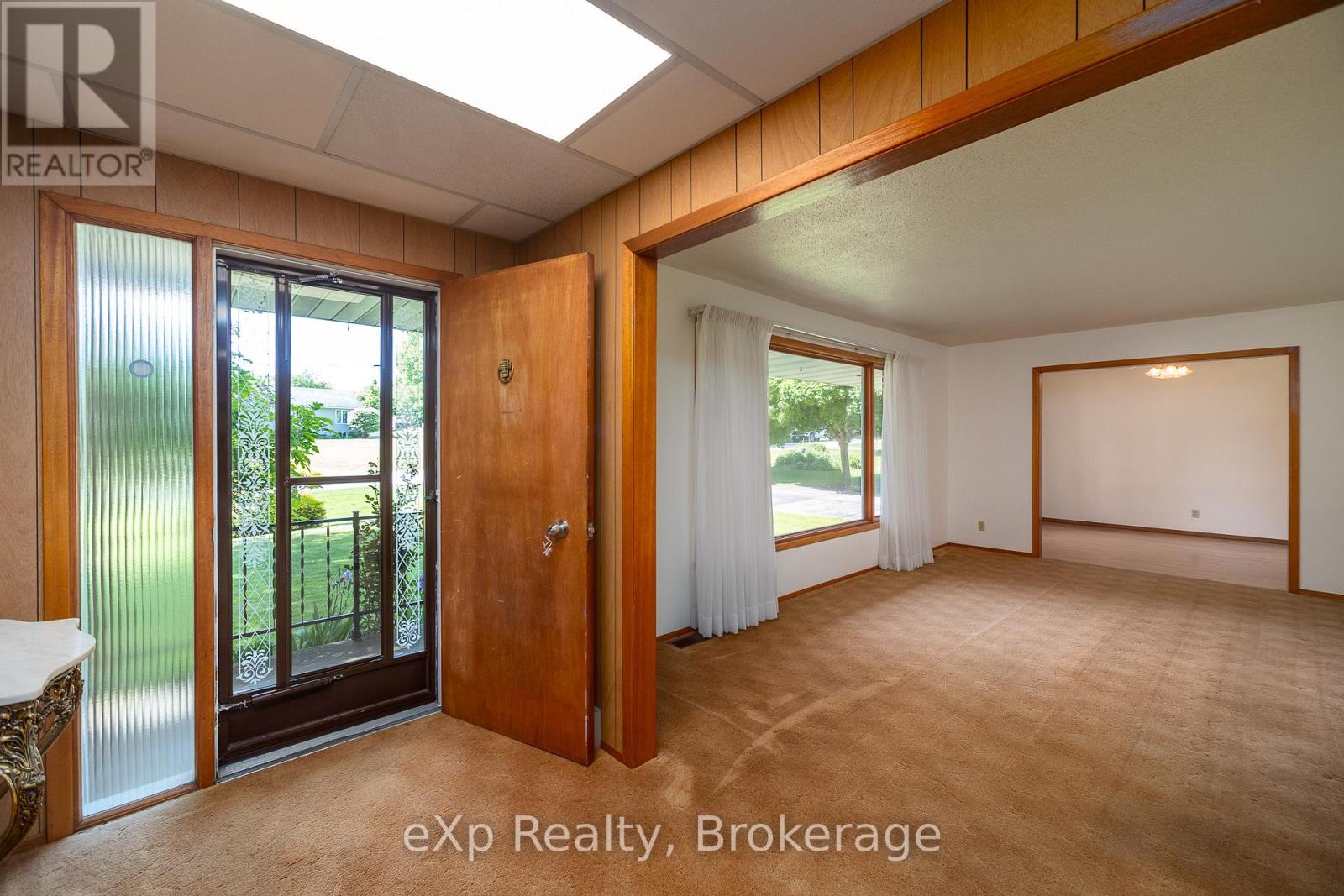 823015 MASSIE ROAD - 12