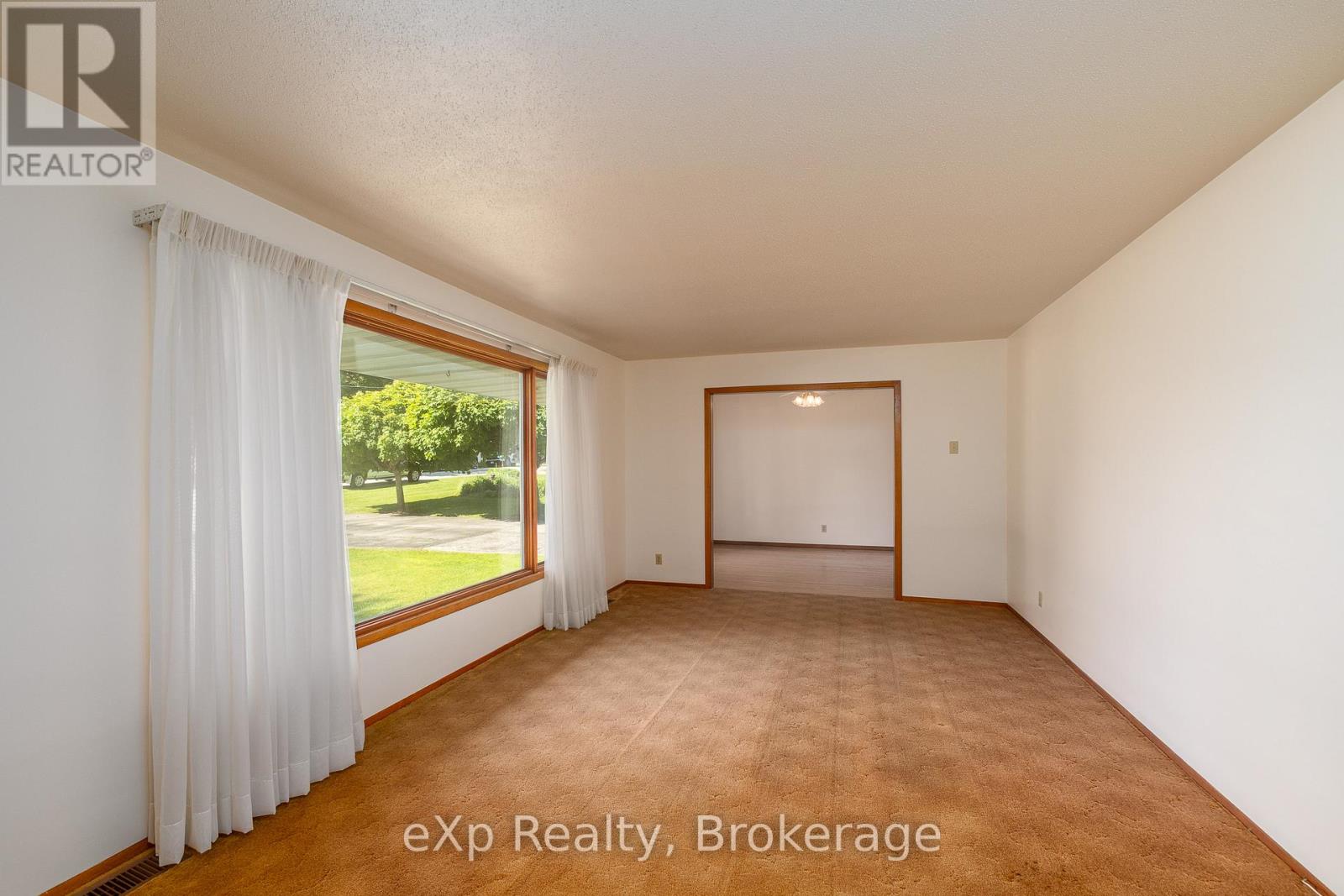 823015 MASSIE ROAD - 13