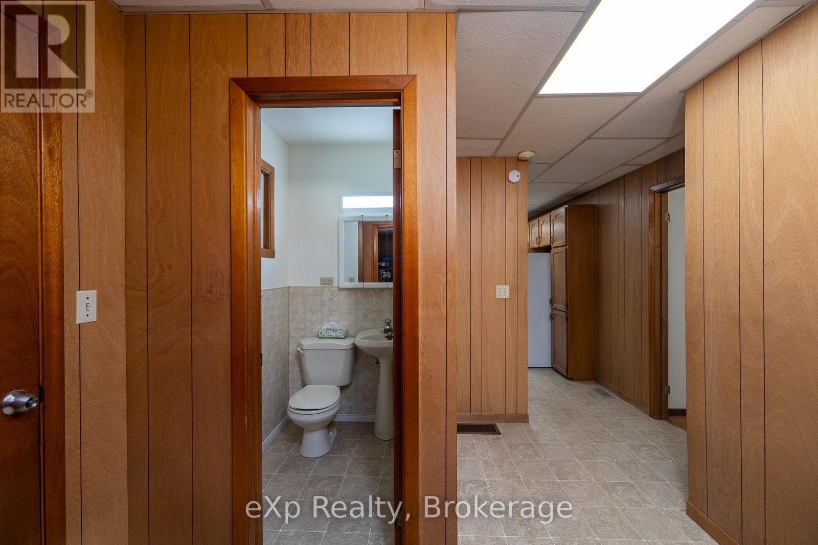 823015 MASSIE ROAD - 31
