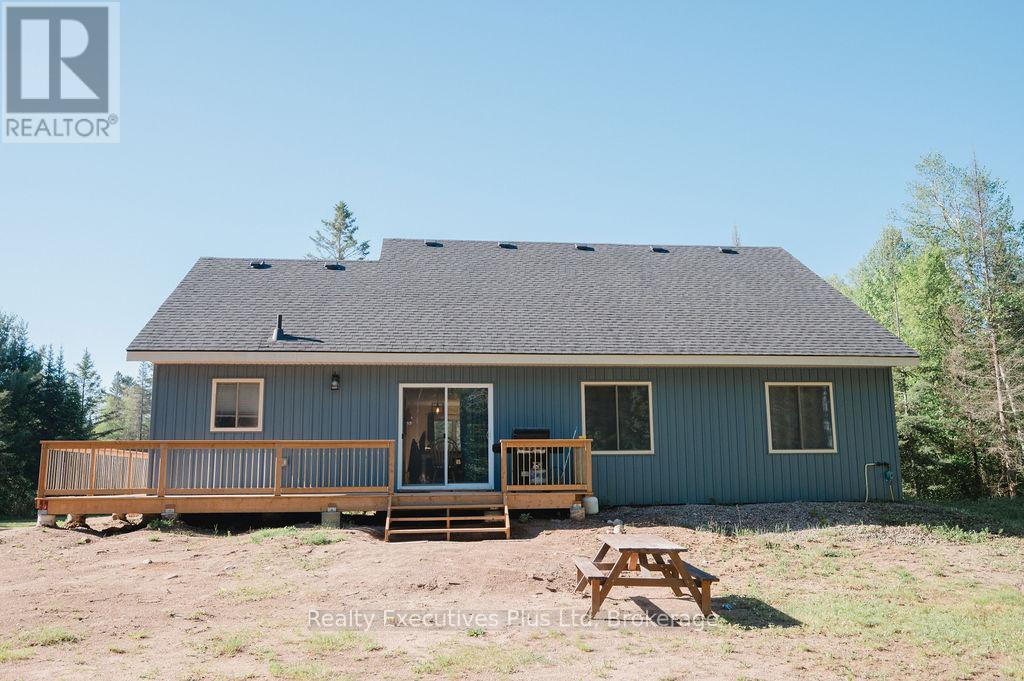 387 BRENNAN'S ROAD - 19