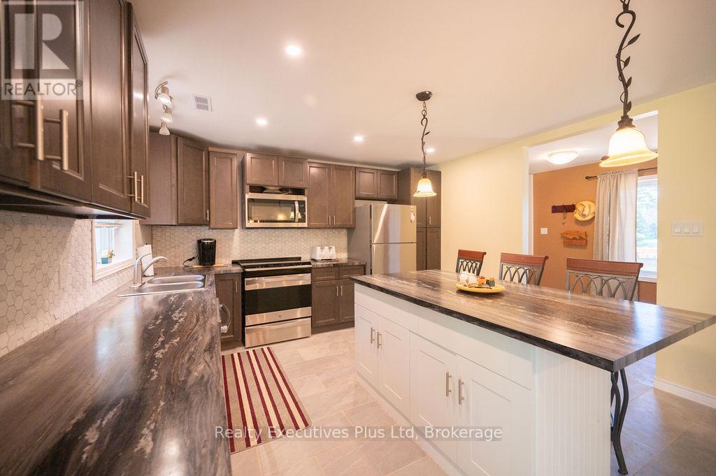 387 BRENNAN'S ROAD - 30