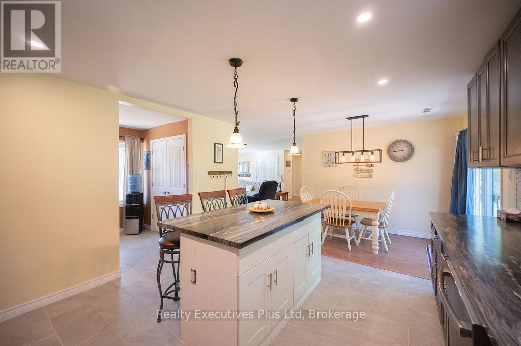 387 BRENNAN'S ROAD - 31