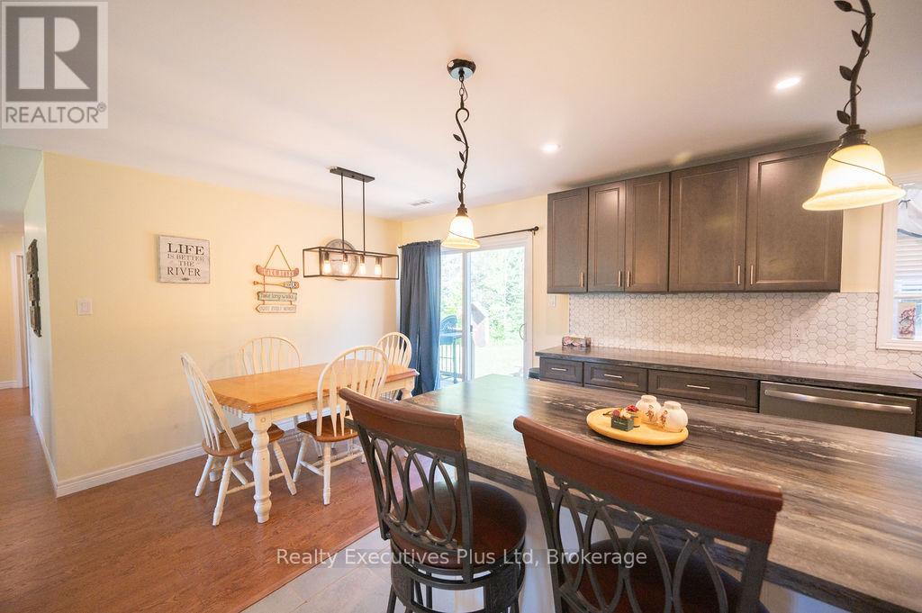 387 BRENNAN'S ROAD - 33
