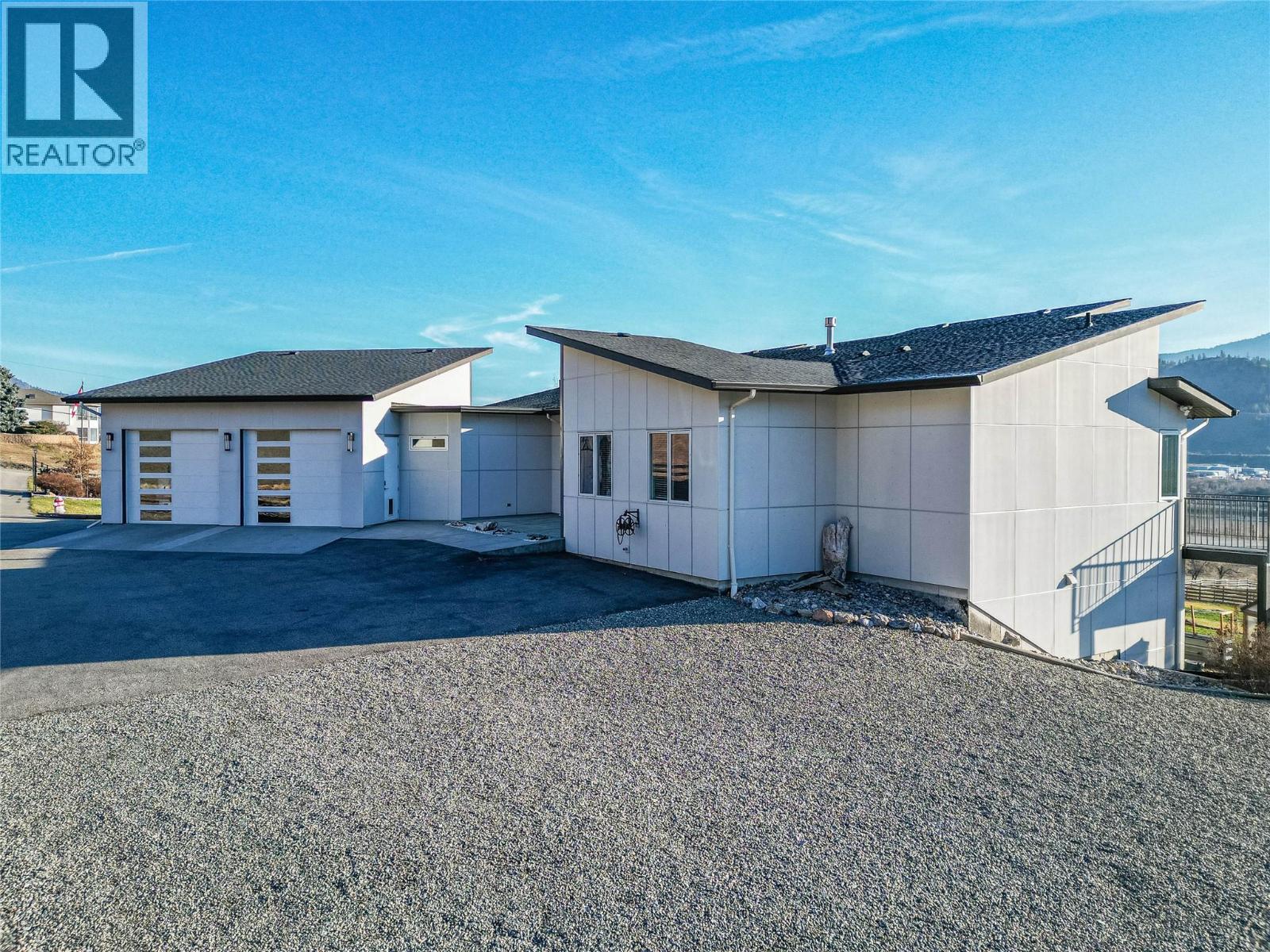 3093 SHUSWAP  E Road, Kamloops