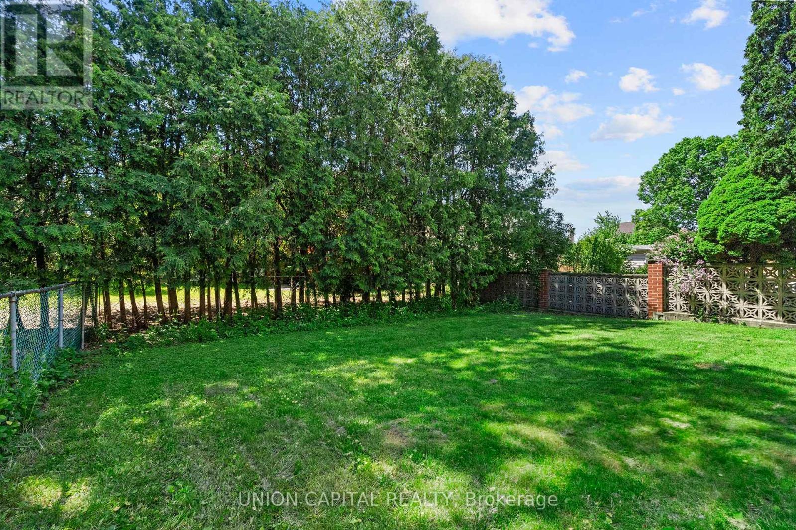 99 ABITIBI AVENUE - 25
