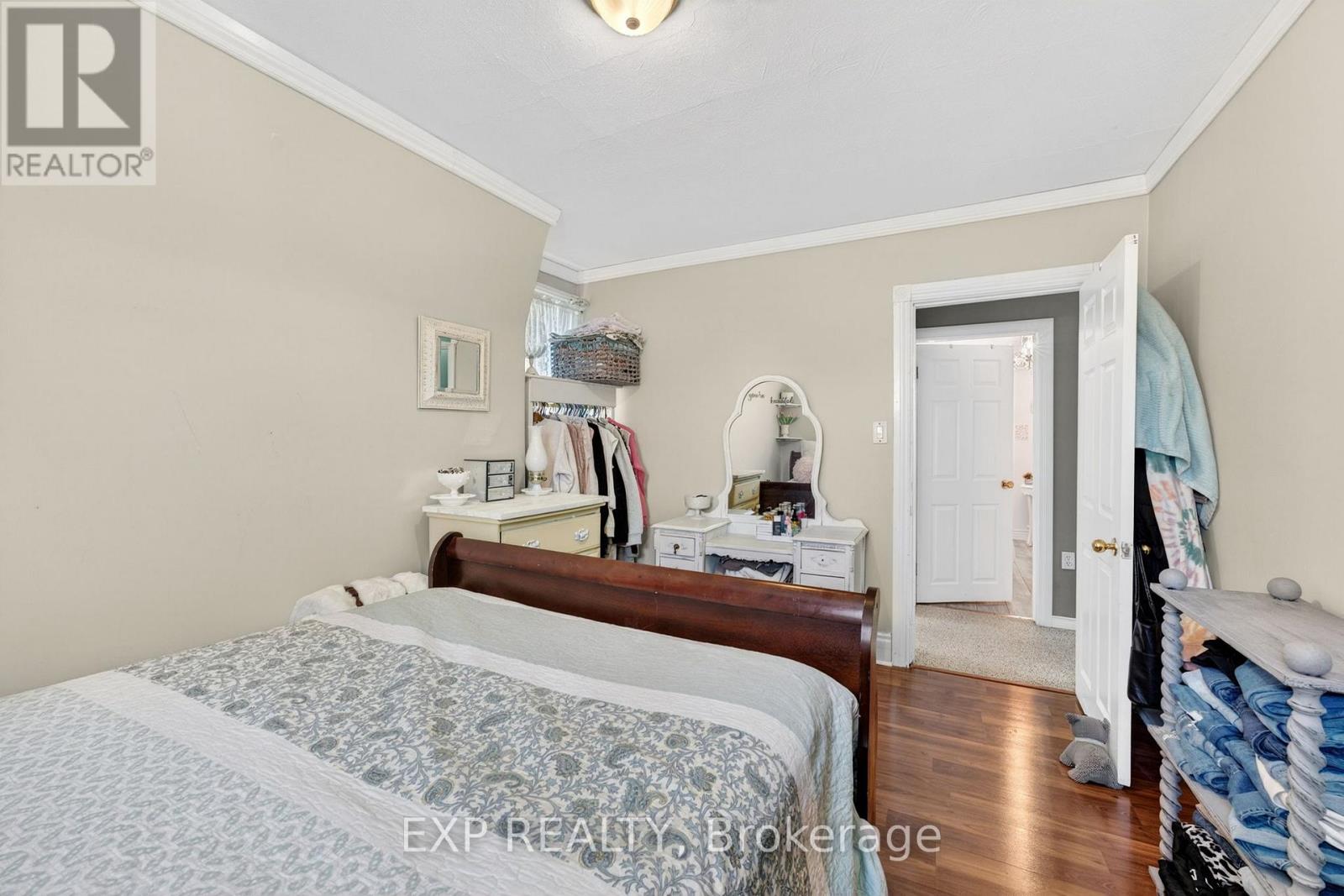 16 BURTON STREET - 21