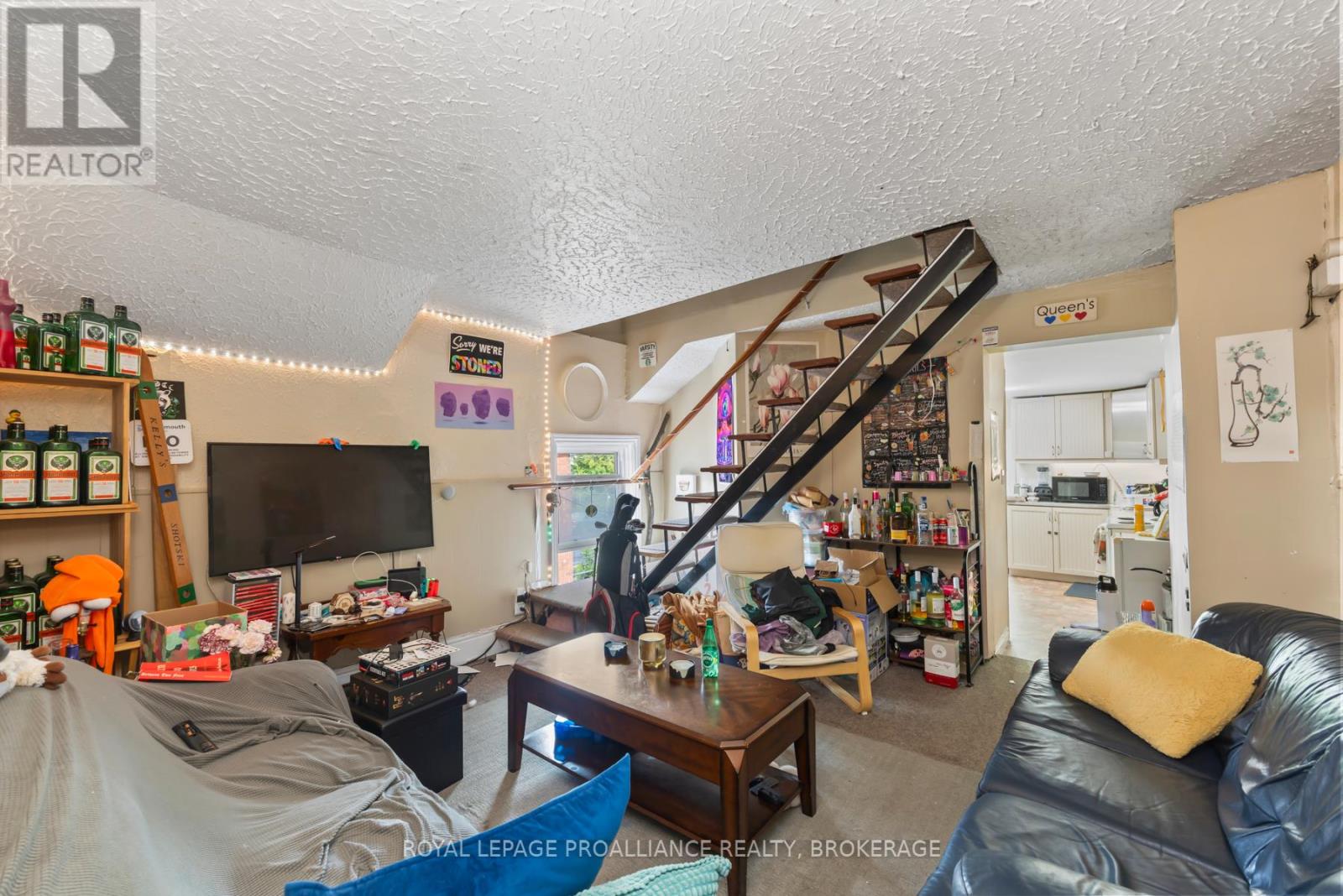 325 JOHNSON STREET - 19