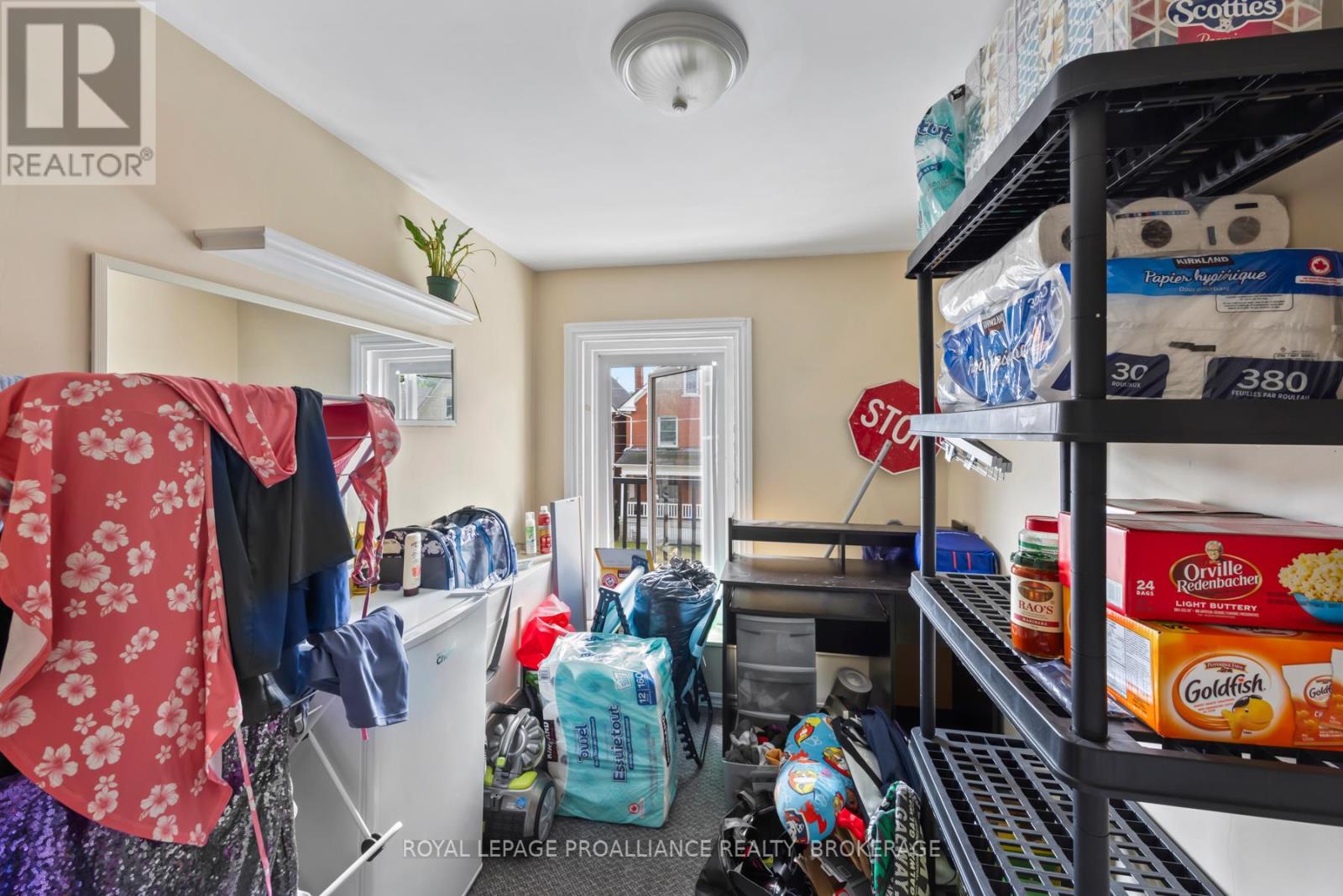 325 JOHNSON STREET - 25