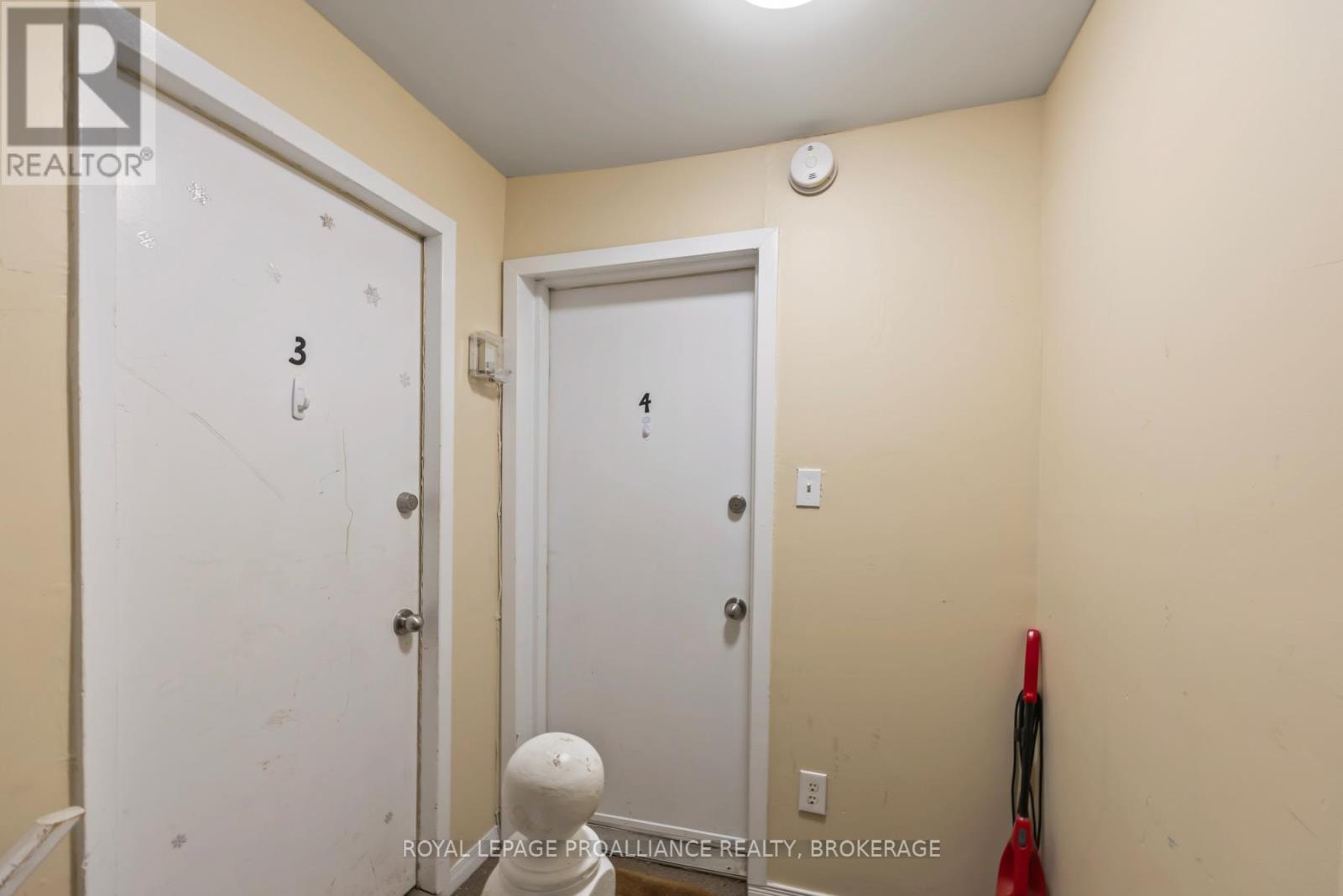 325 JOHNSON STREET - 29