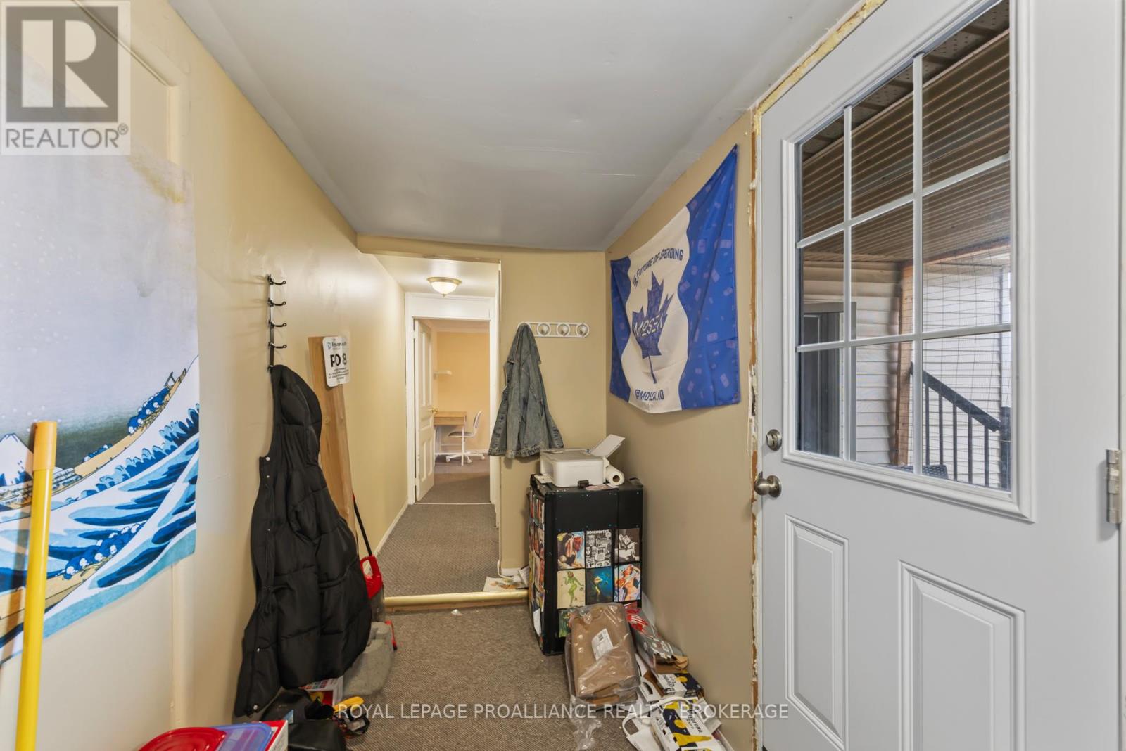 325 JOHNSON STREET - 31