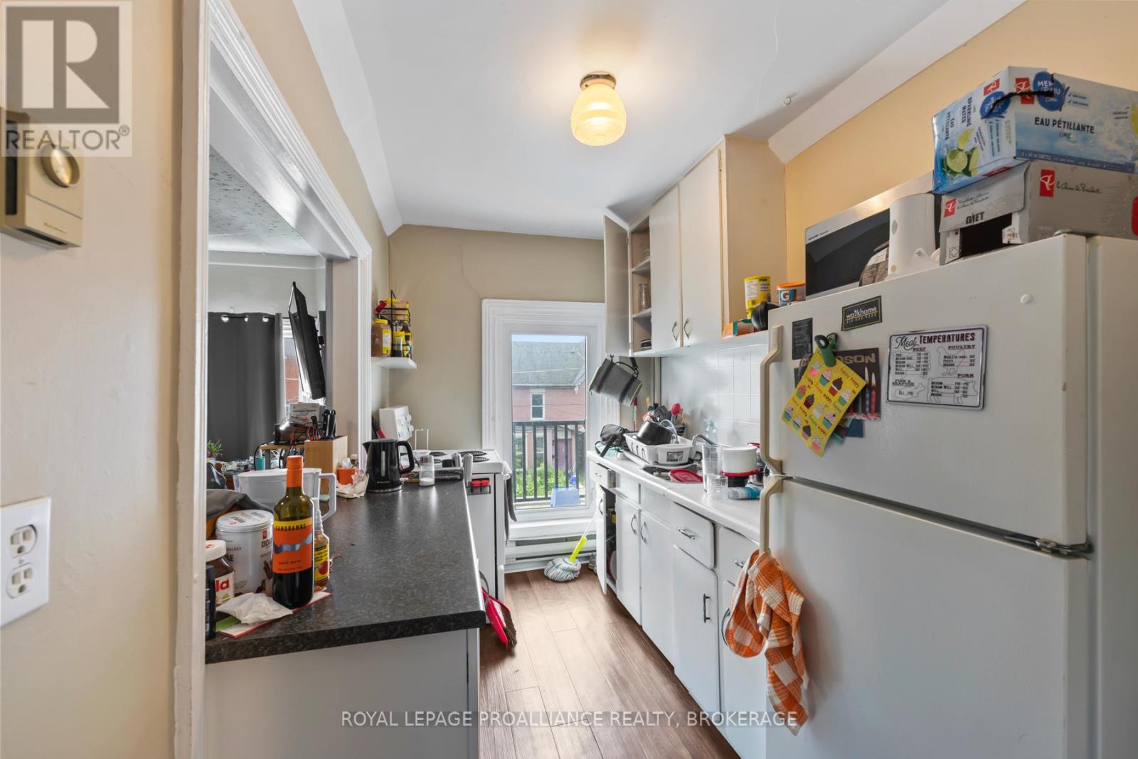 325 JOHNSON STREET - 41