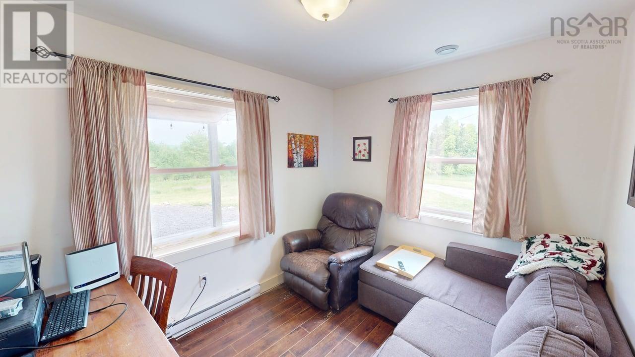 656 Ohio East Road - 6