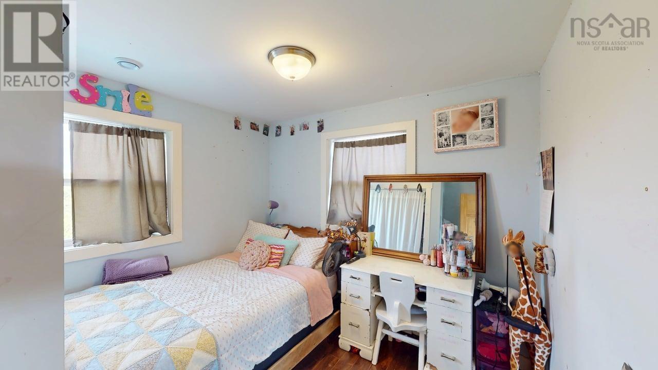 656 Ohio East Road - 8