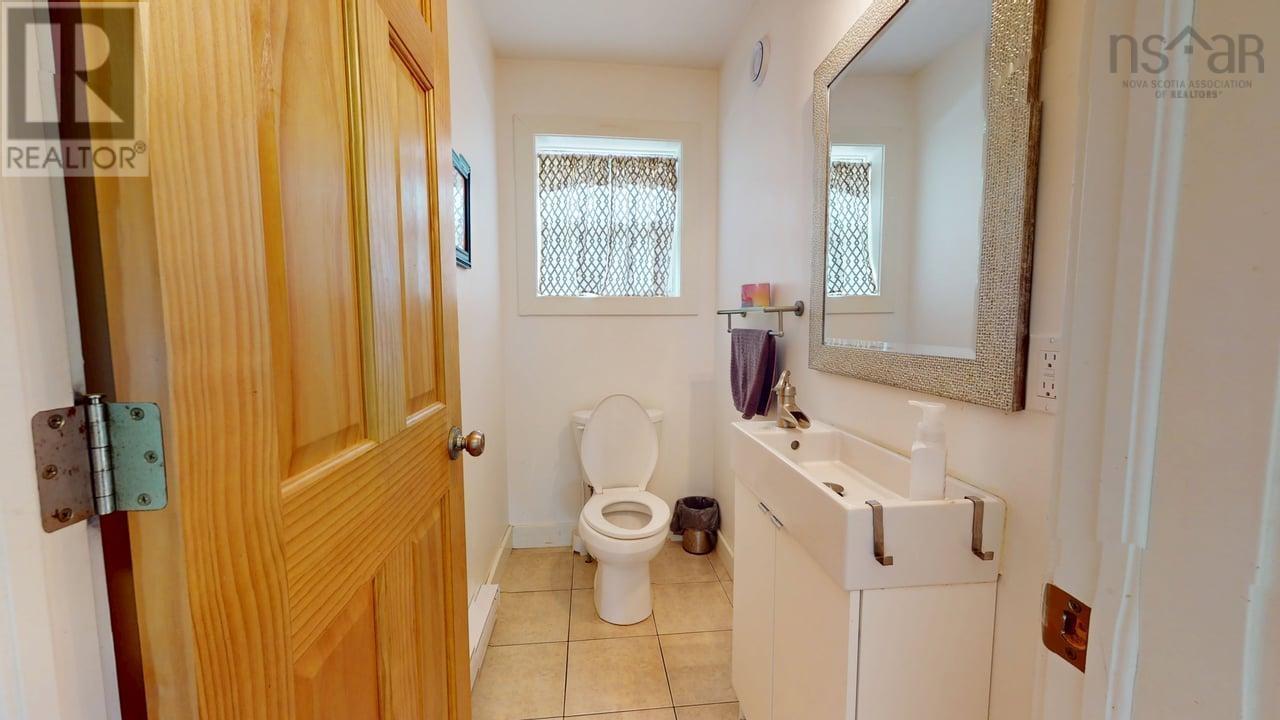 656 Ohio East Road - 5