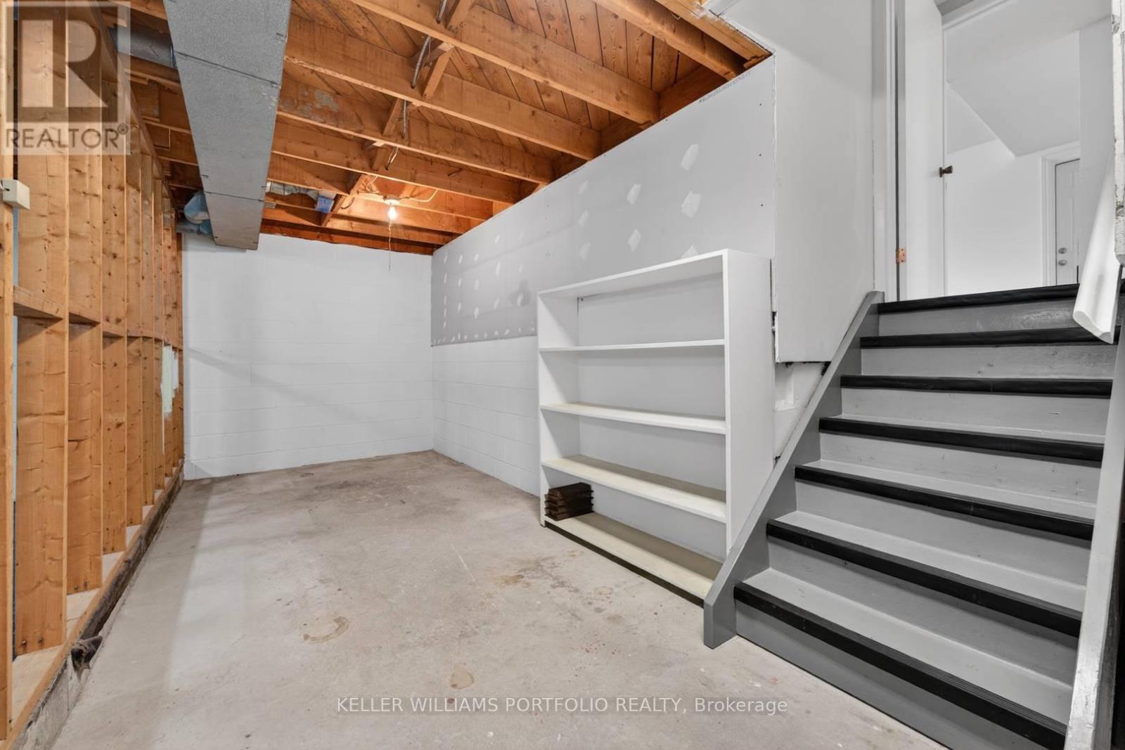 3310 HAVENWOOD DRIVE - 32