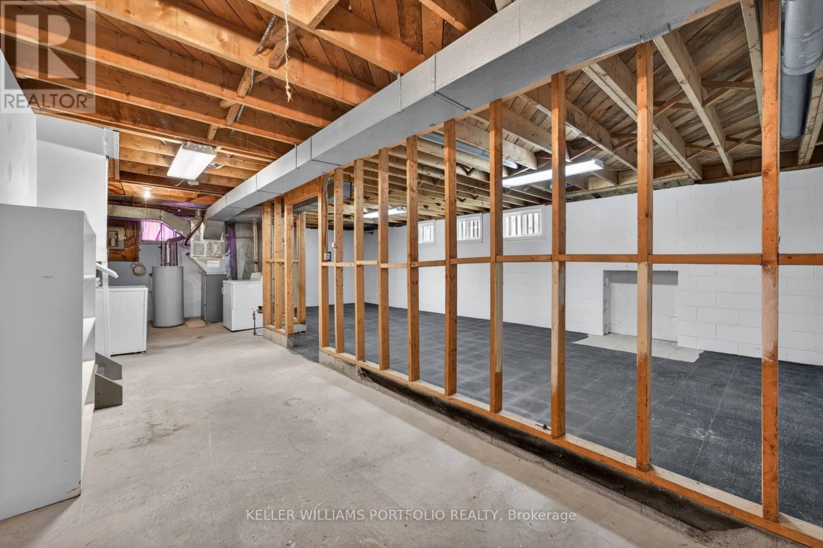 3310 HAVENWOOD DRIVE - 35