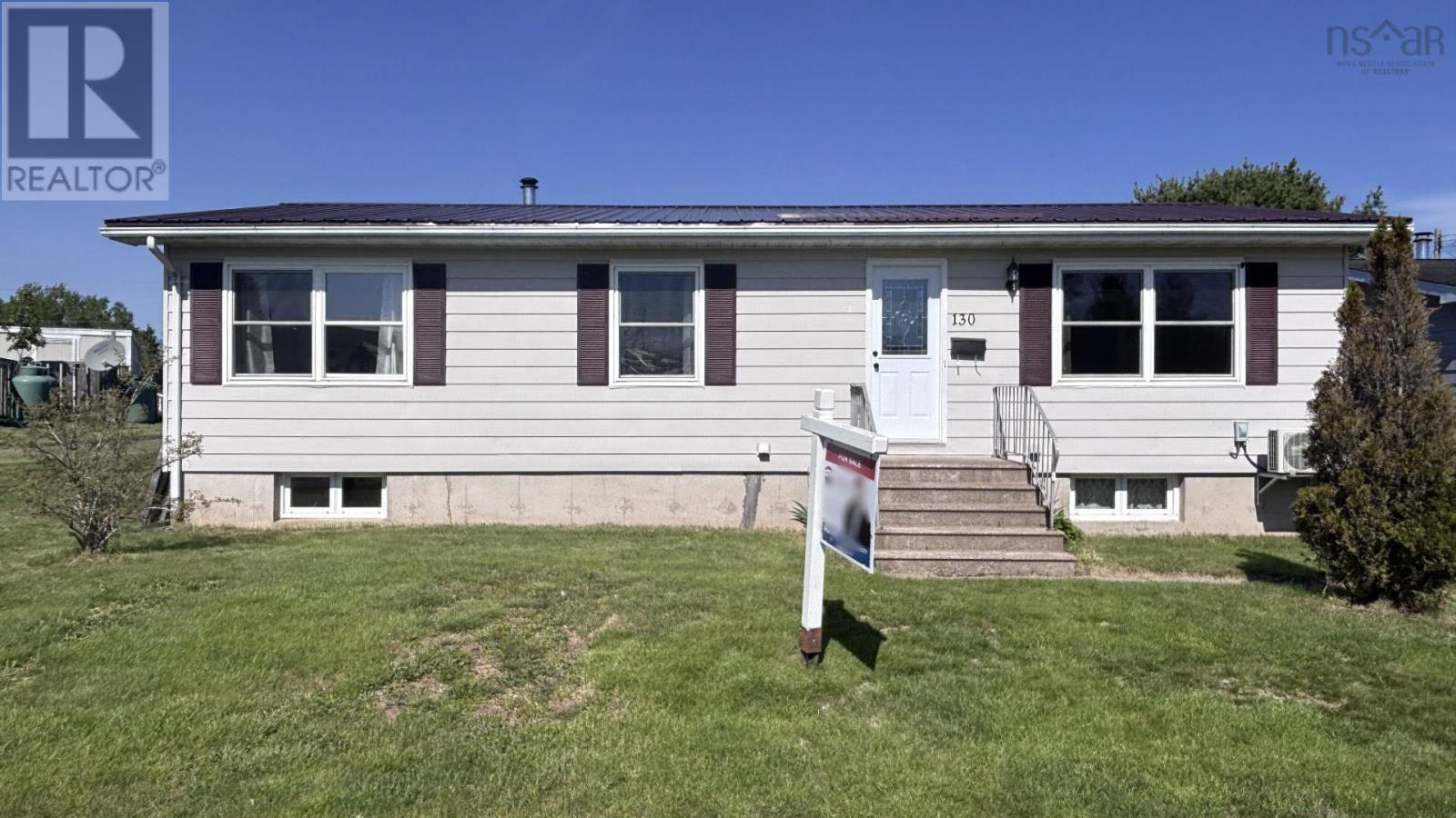 130 PASSCHENDAELE Avenue - 1