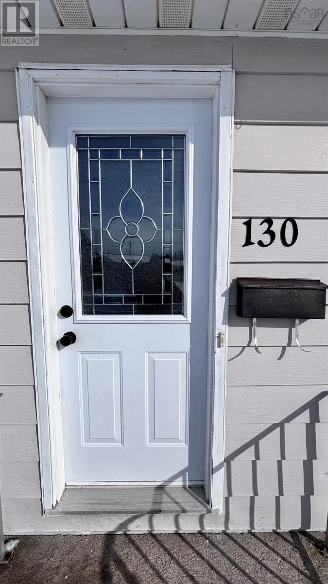 130 PASSCHENDAELE Avenue - 2