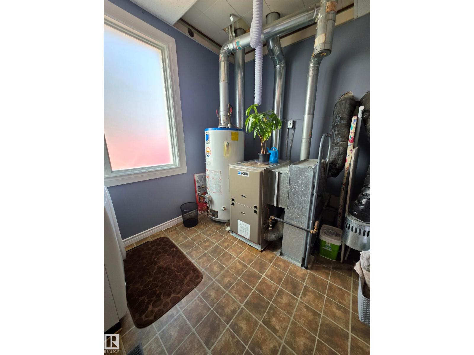 202 56102 RGE ROAD 53 - 19