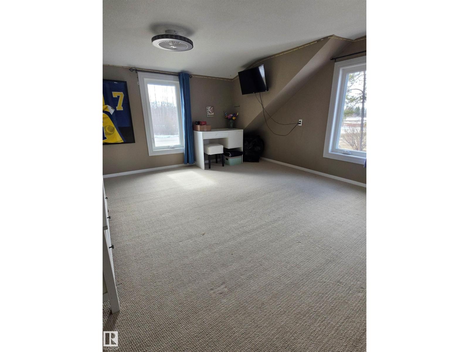202 56102 RGE ROAD 53 - 23