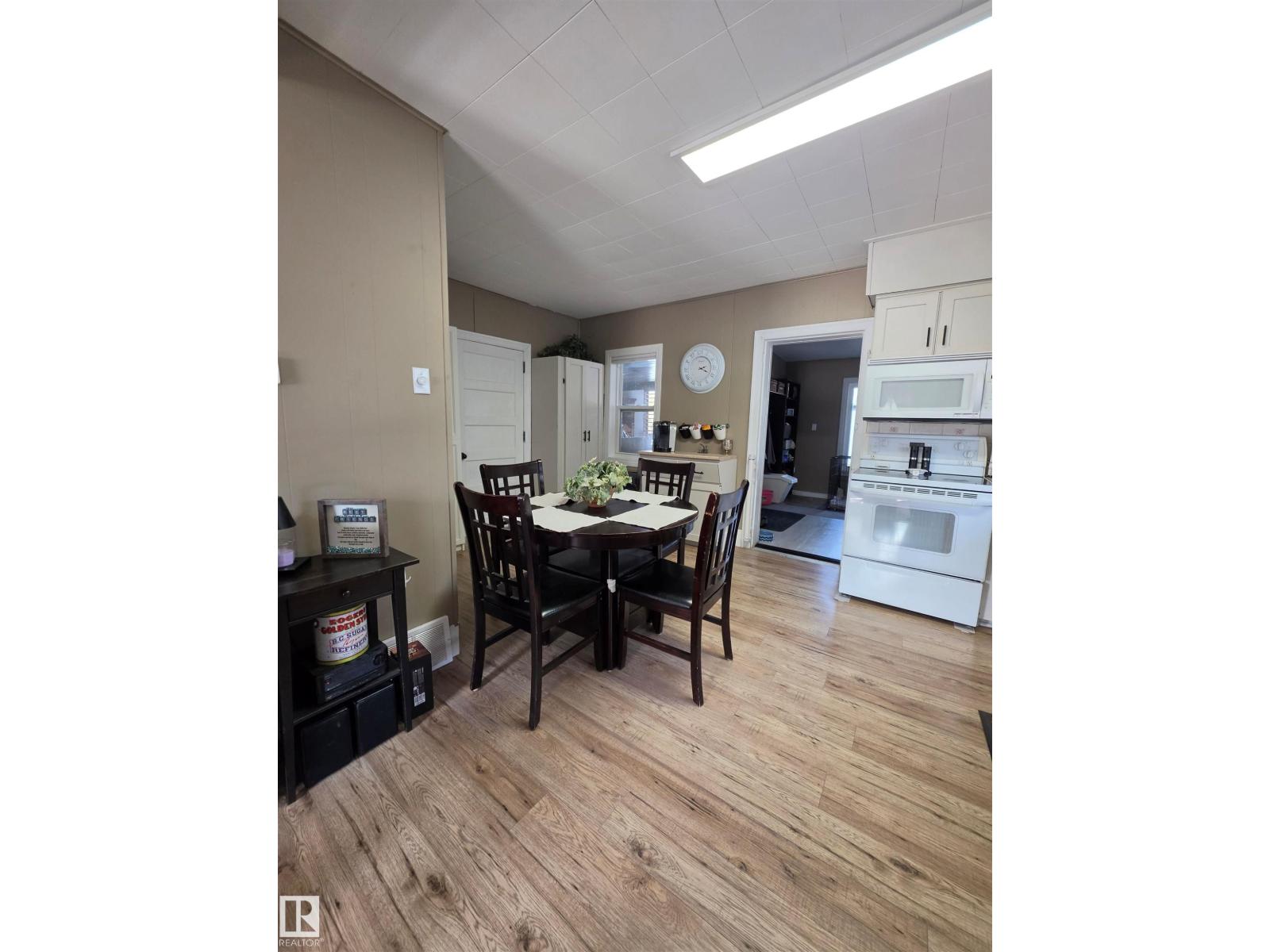 202 56102 RGE ROAD 53 - 8
