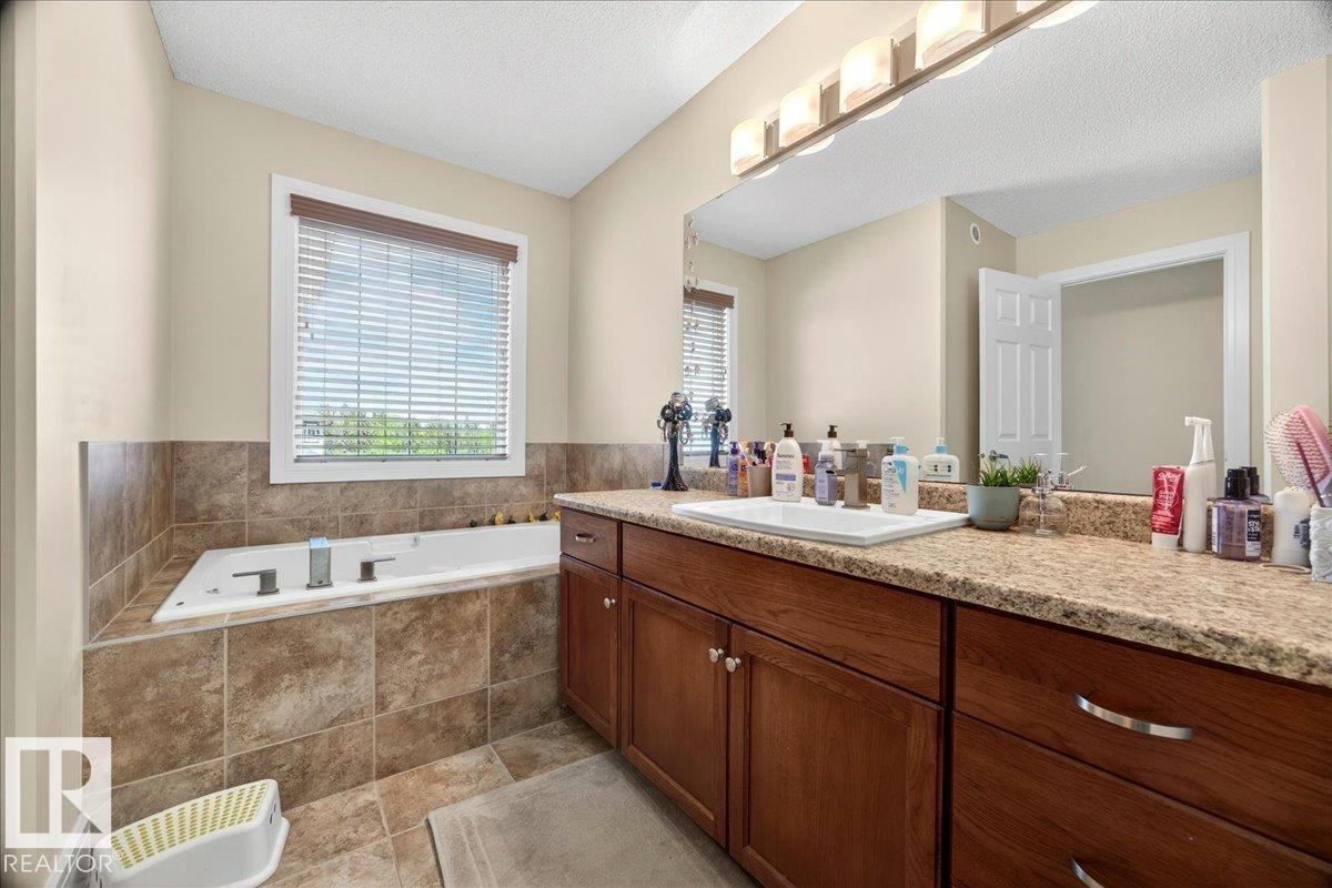 1411 30 AV NW — photo 38