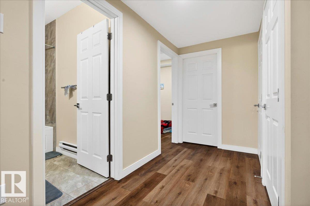 1411 30 AV NW — photo 40