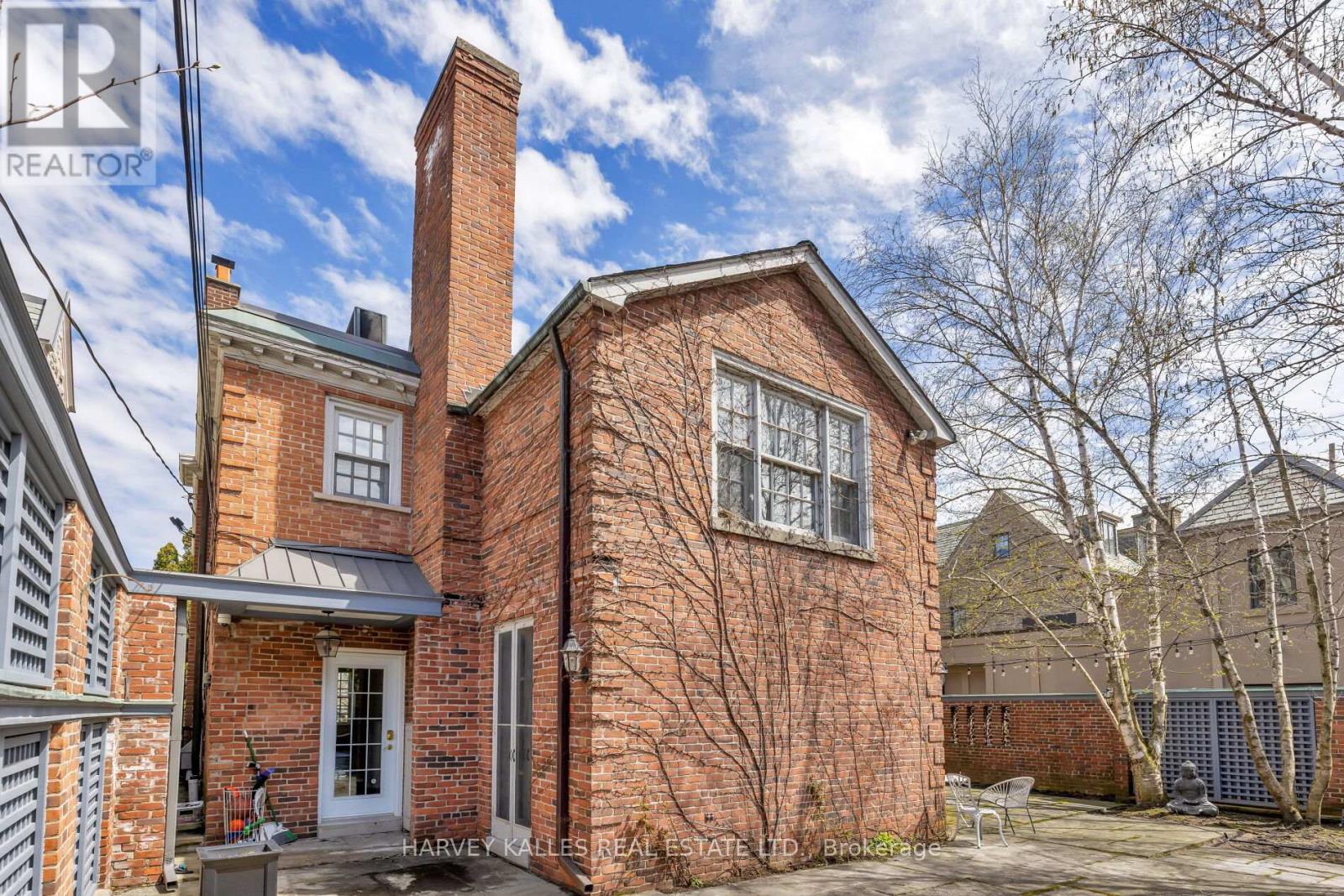 470 RUSSELL HILL ROAD - 20