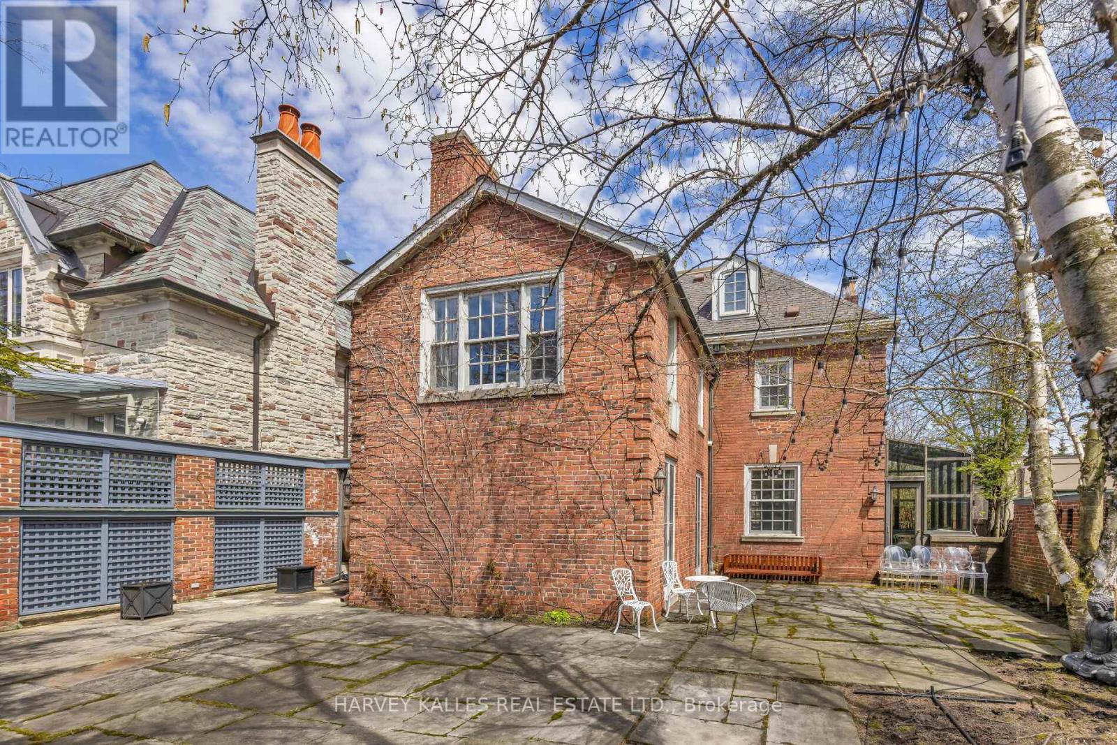 470 RUSSELL HILL ROAD - 21