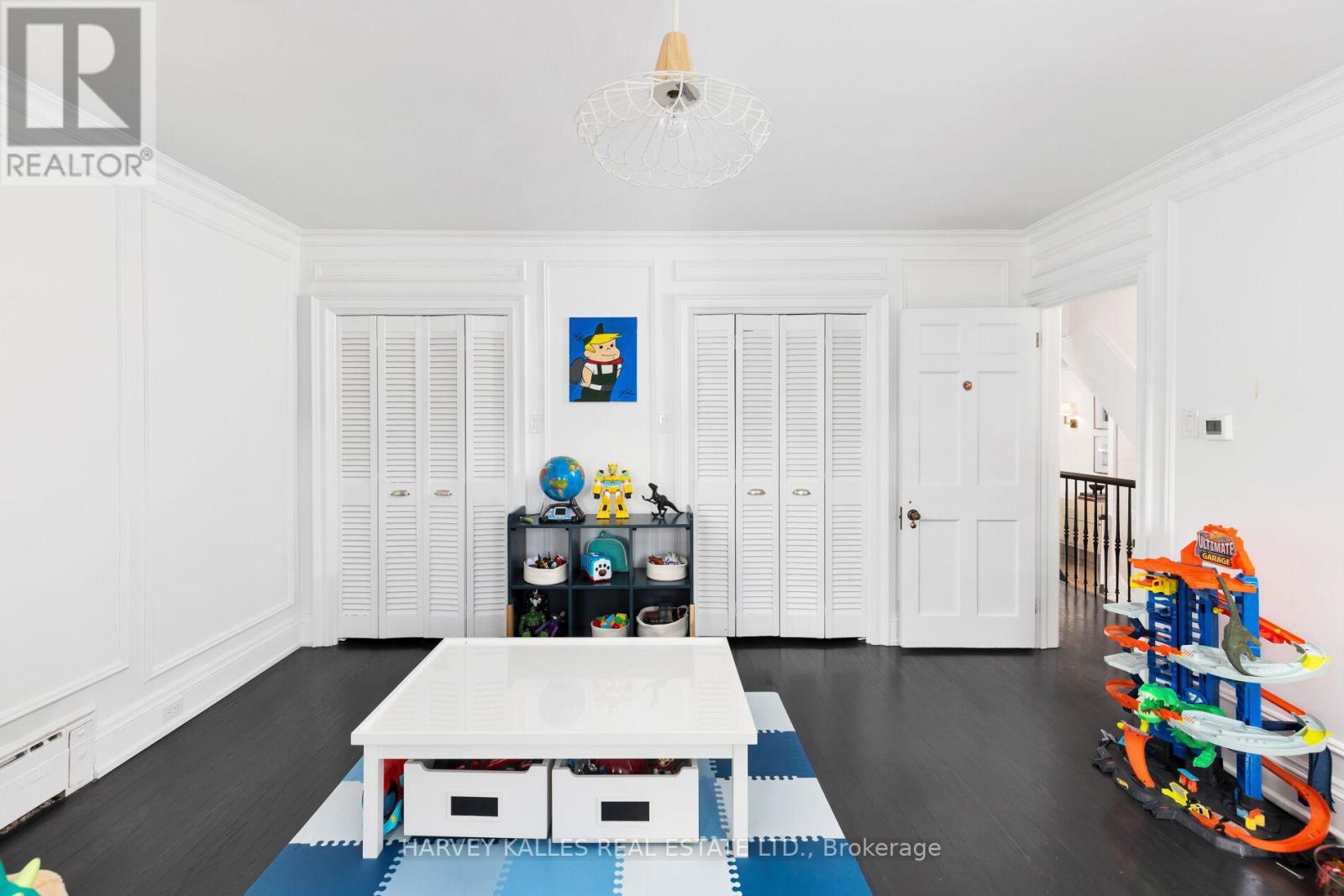470 RUSSELL HILL ROAD - 40