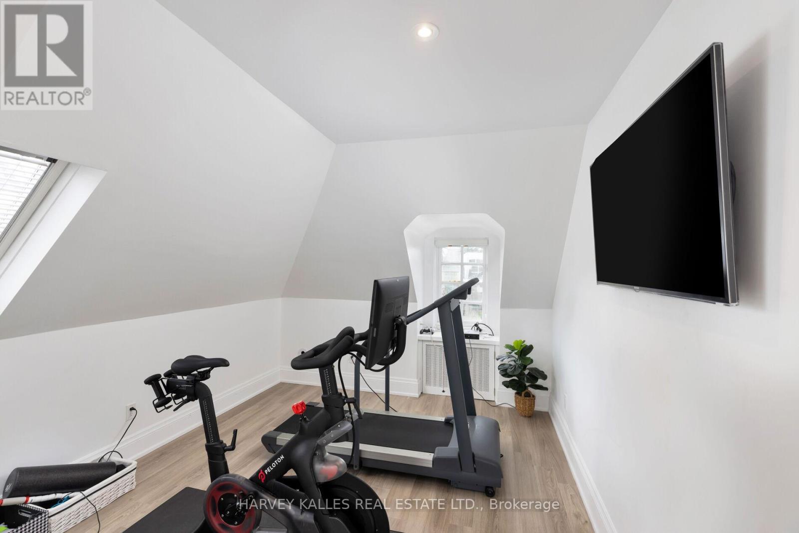 470 RUSSELL HILL ROAD - 45