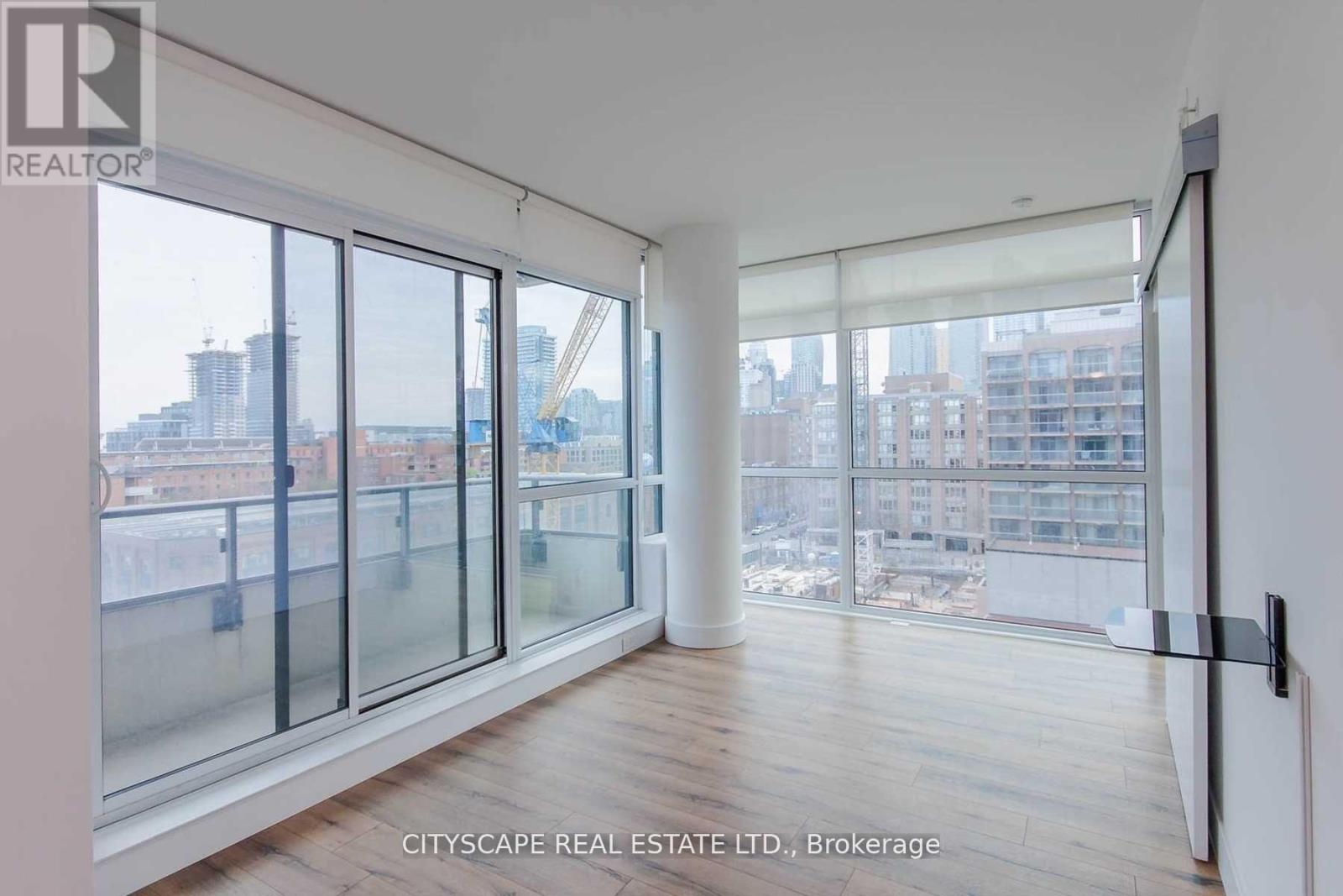 #703 39 SHERBOURNE STREET - 4