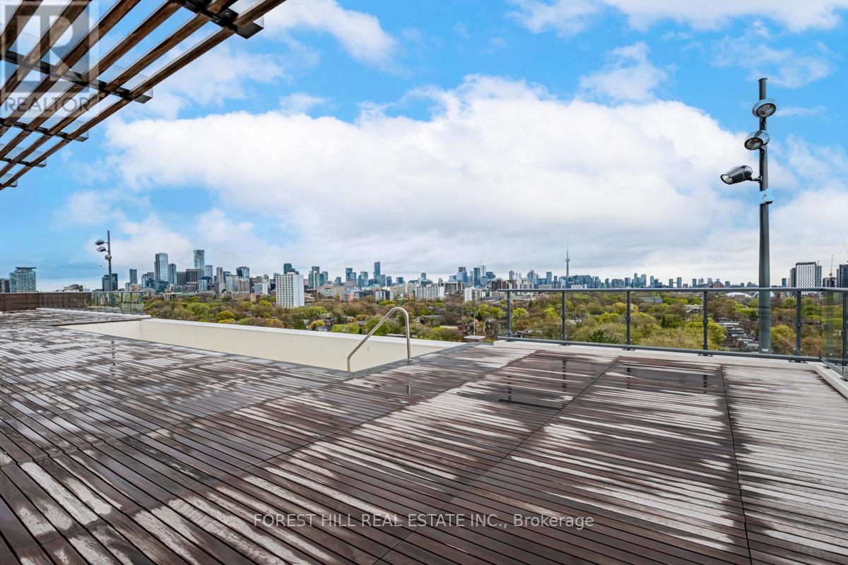 #201 280 HOWLAND AVENUE - 31