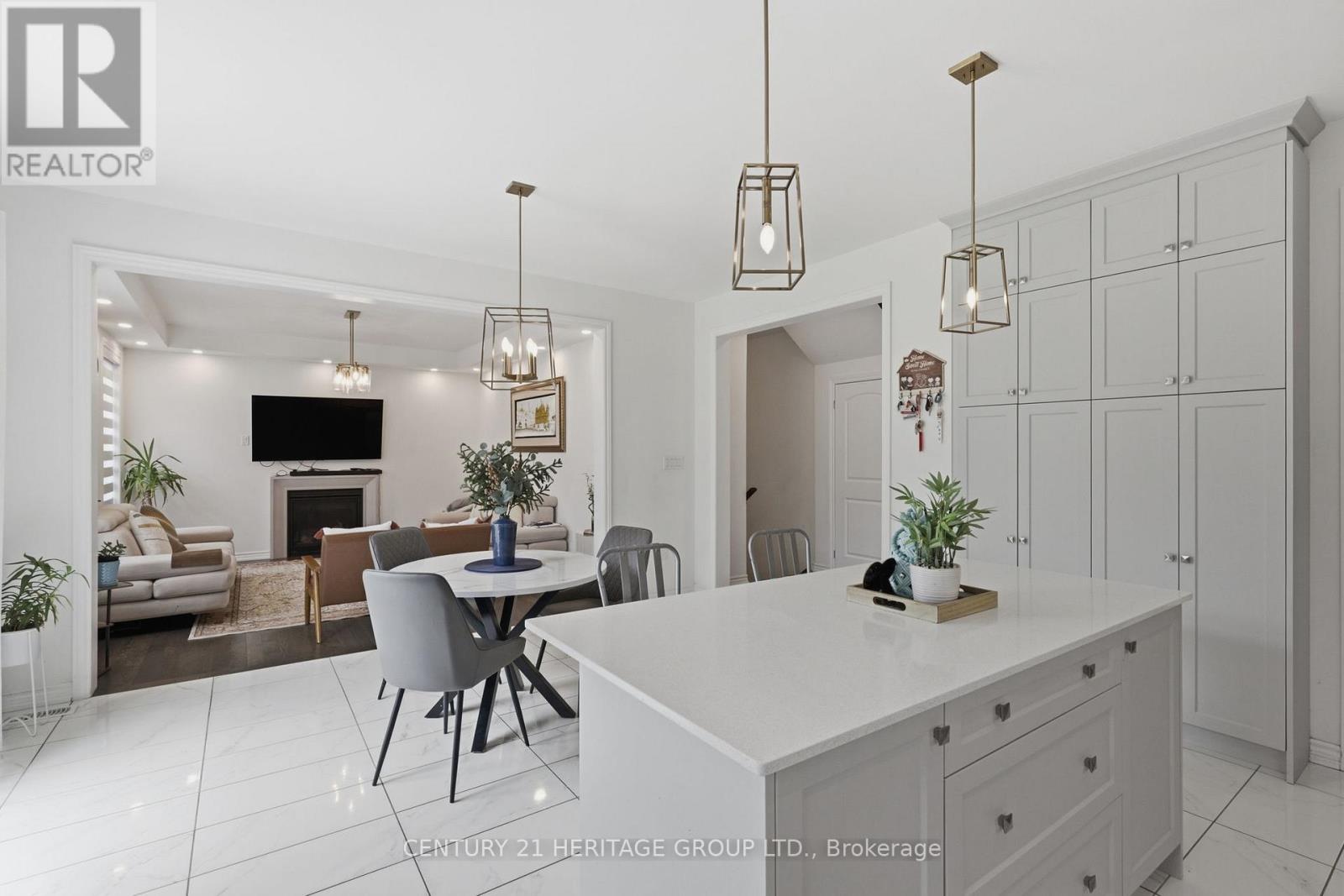 63 BETHPAGE CRESCENT - 12