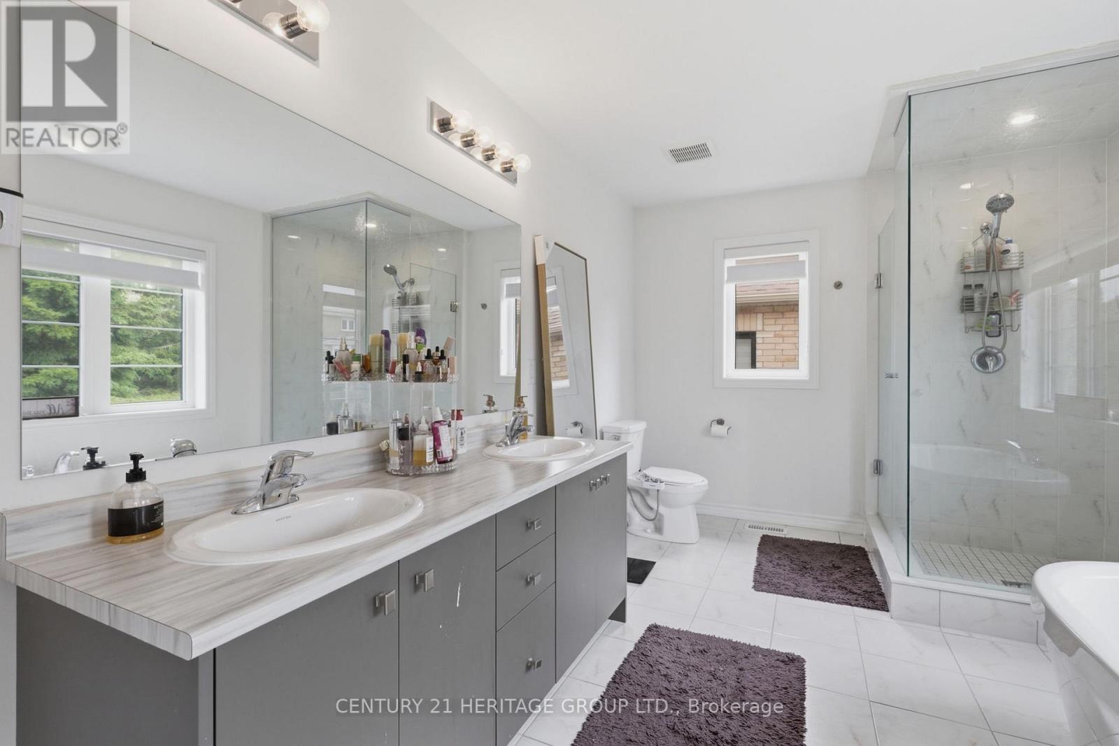 63 BETHPAGE CRESCENT - 17