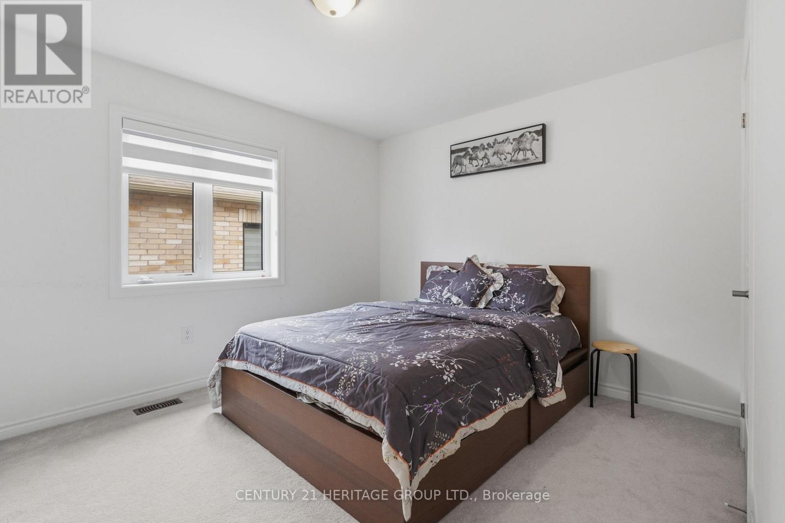 63 BETHPAGE CRESCENT - 19