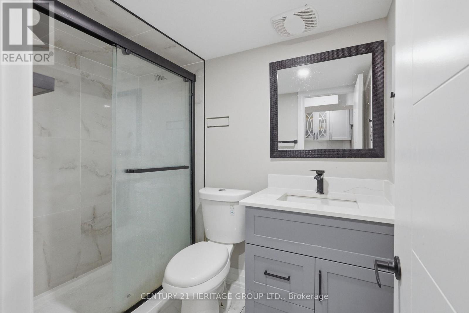 63 BETHPAGE CRESCENT - 33