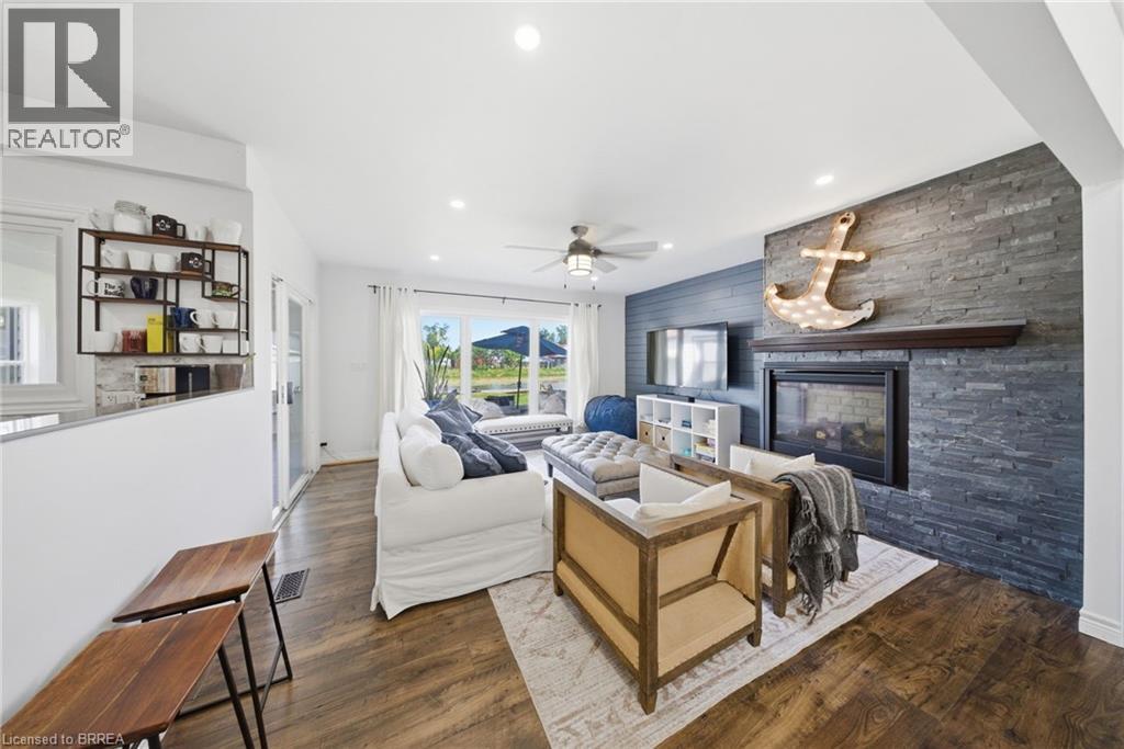 382 CEDAR Drive - 4